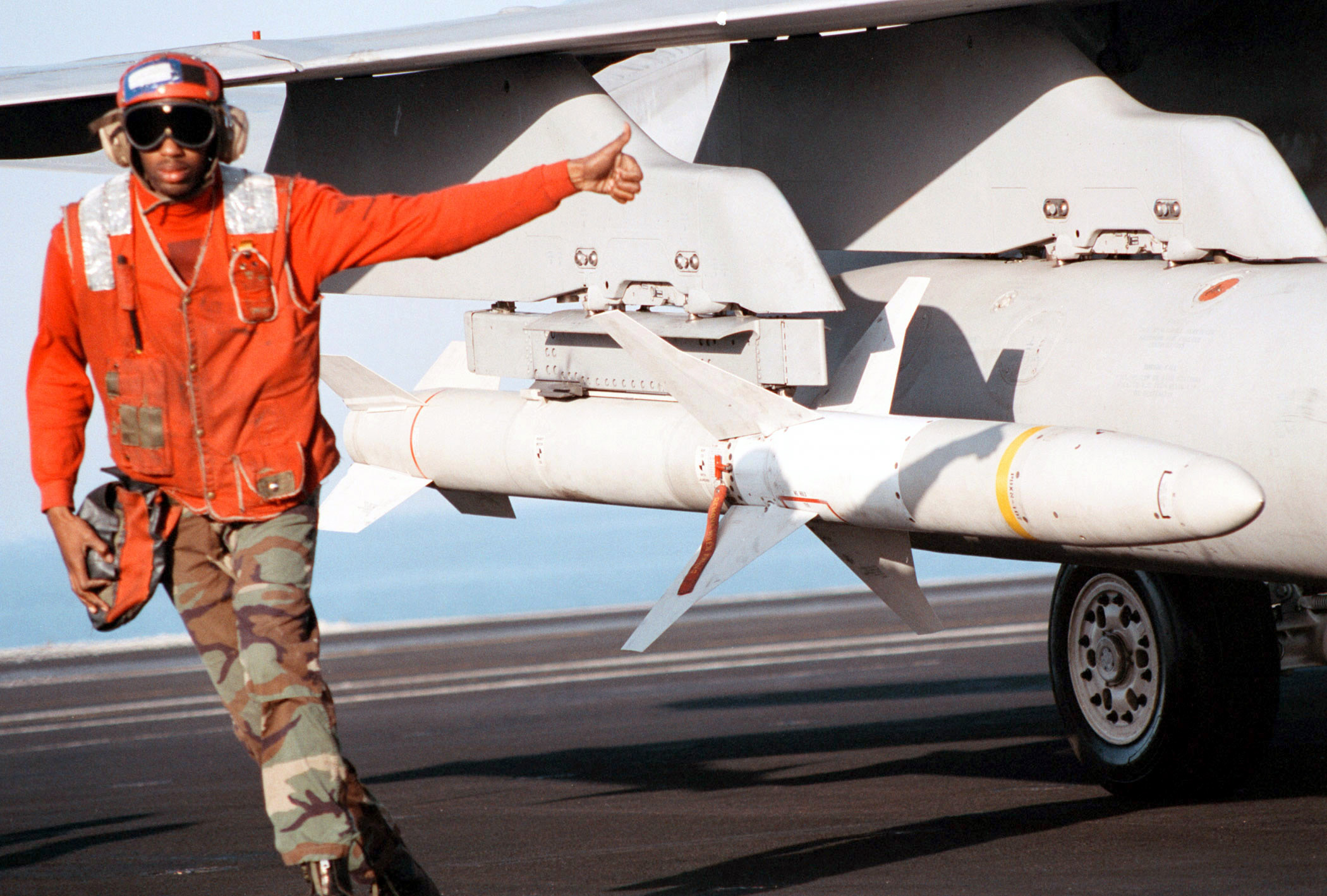 AGM-88 HARM anti-radiation missile mounted on a US Navy F/A-18C Hornet